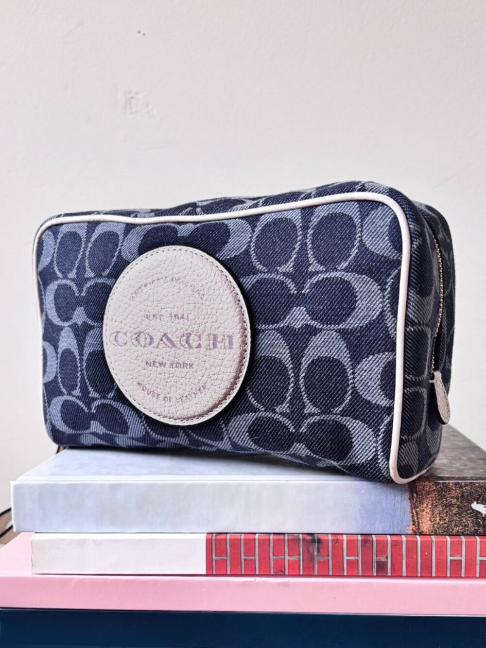 Coach Dempsey Boxy Cosmetic Case 20 Signature Denim Coach Patch - Sold Out - Picture 2 of 6